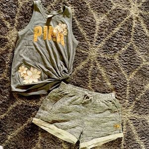 PINK VS HTF floral short and tank set 💕